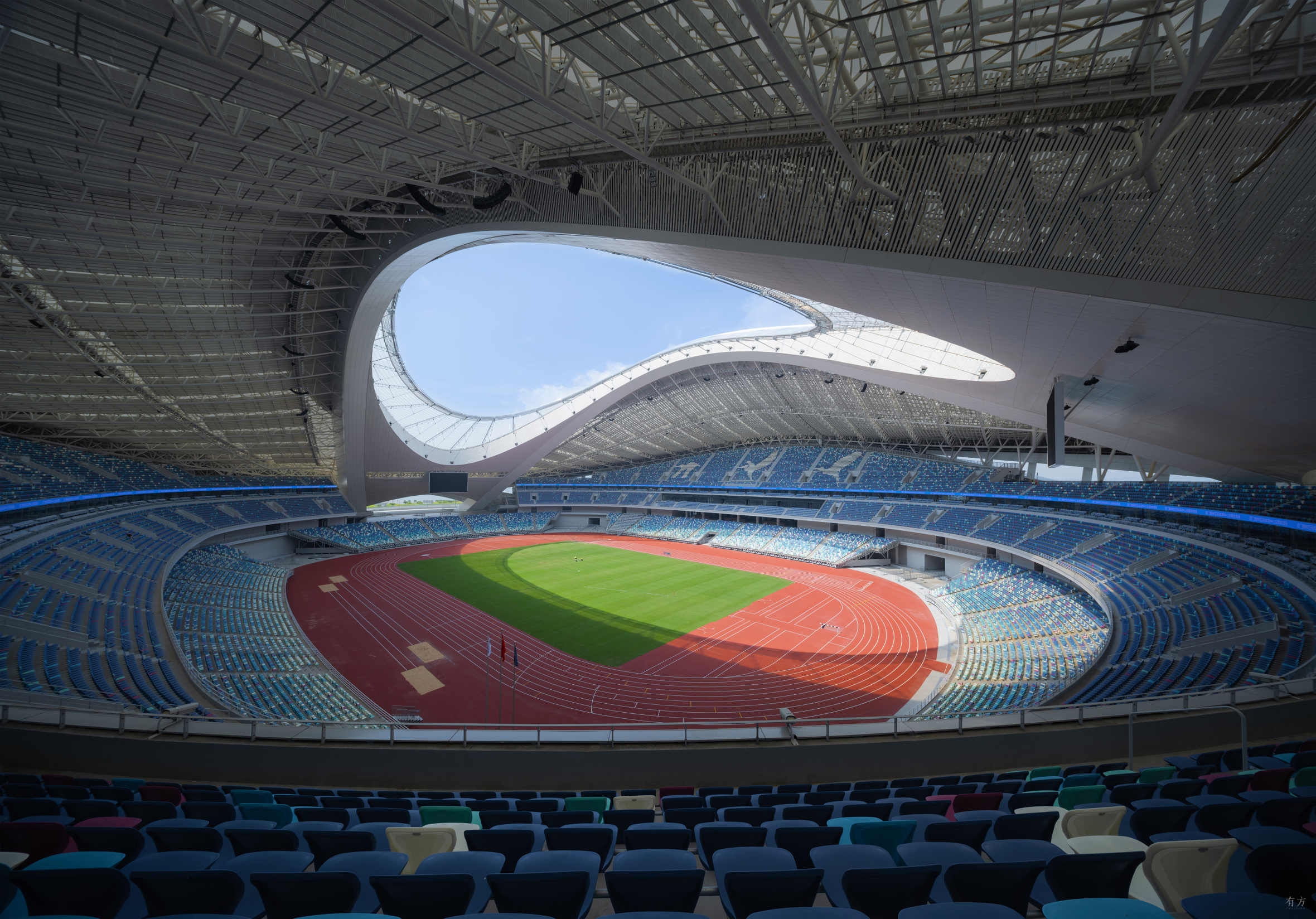 每体：马尔科姆佣金案已开始审理，多位前巴萨高管接受讯问